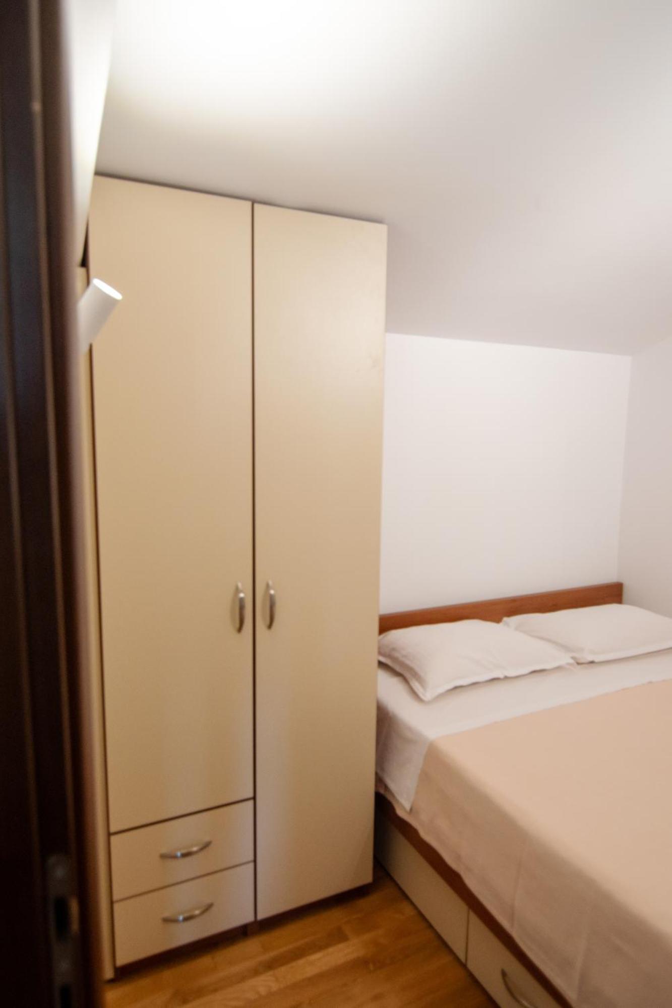 City Center Apartments Tivat Ngoại thất bức ảnh