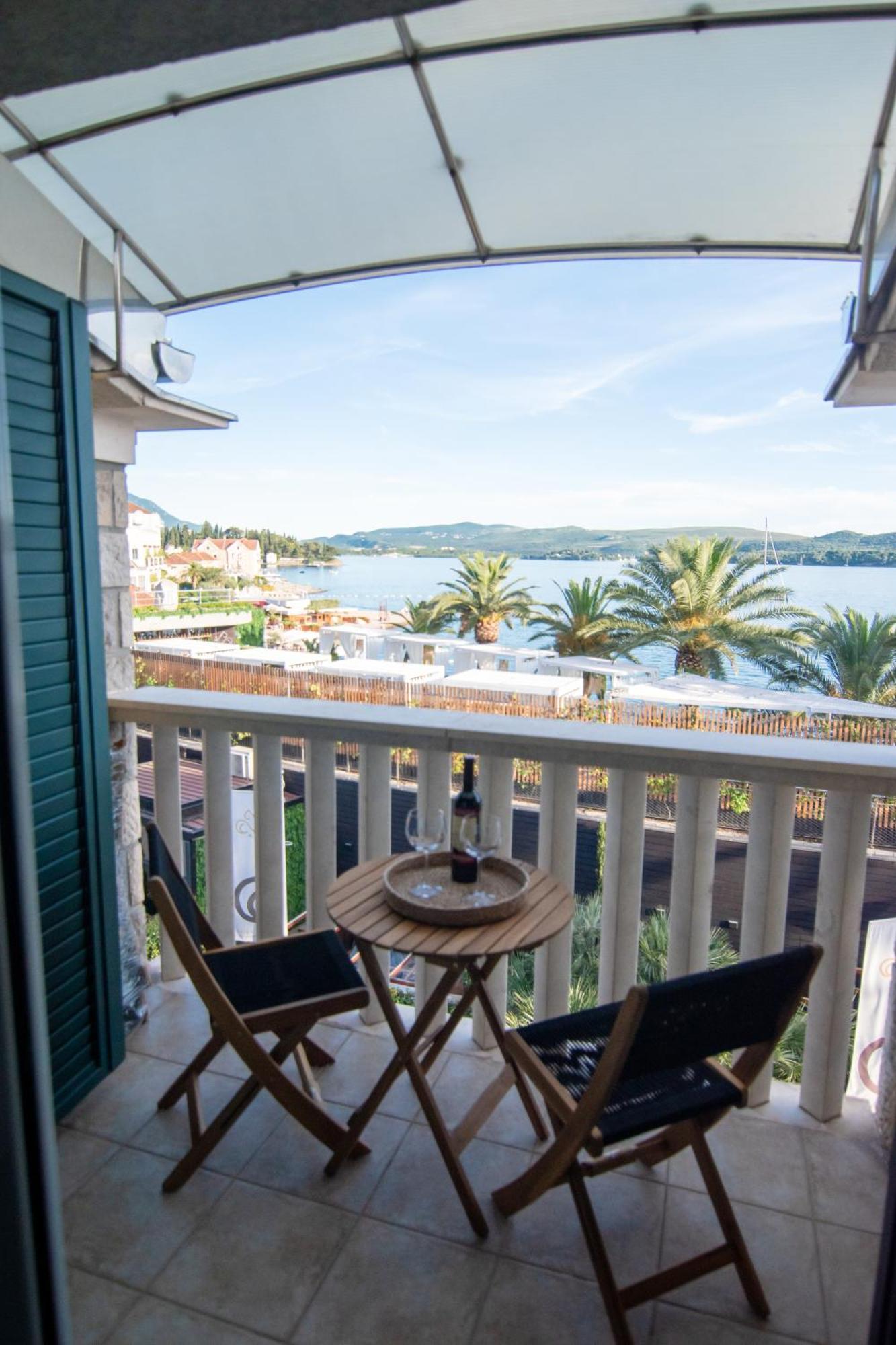 City Center Apartments Tivat Ngoại thất bức ảnh